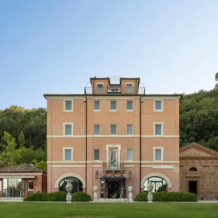 Lattanzi Hotel