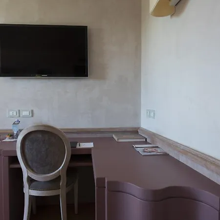 Hotel Lattanzi